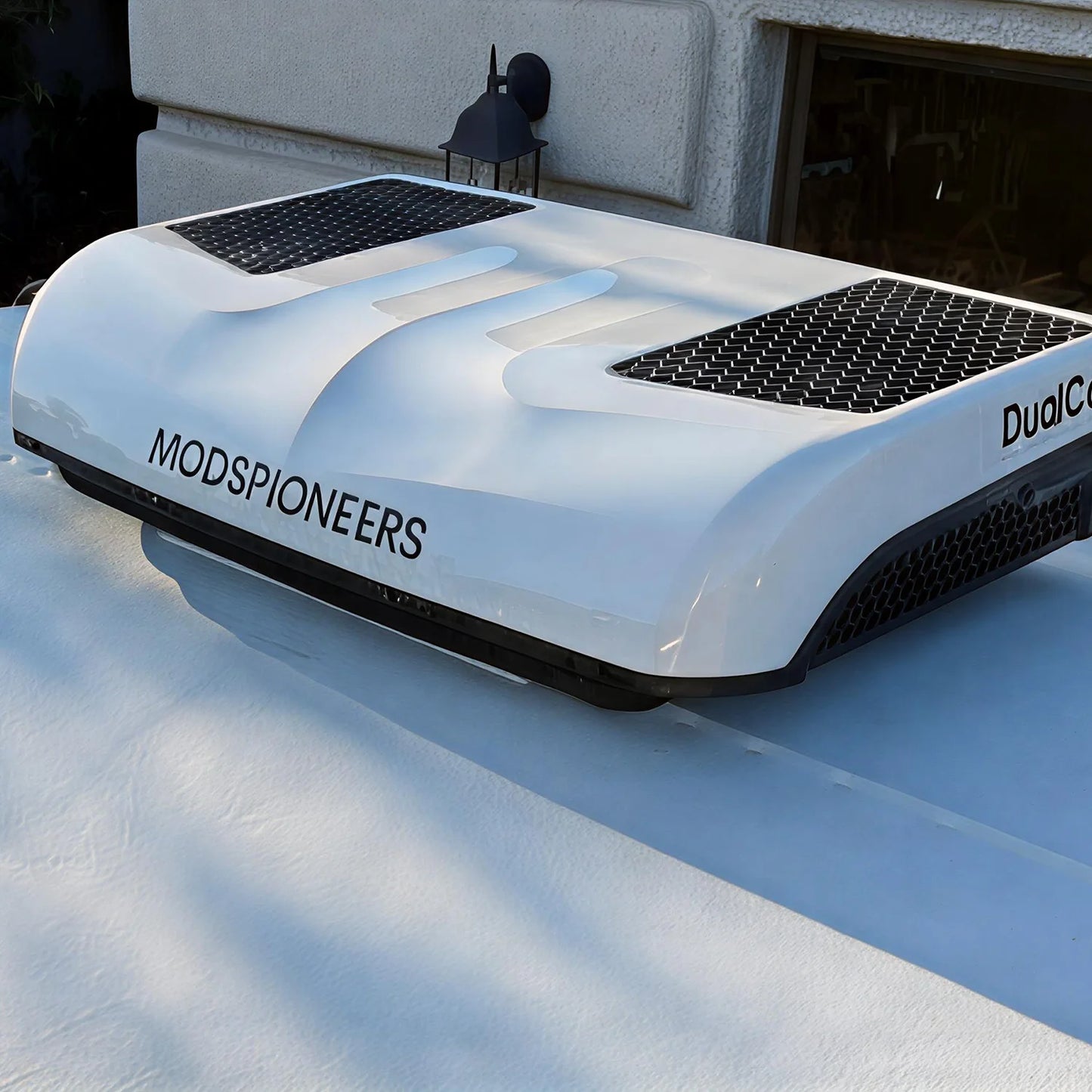 12v / 24v 11000 BTU RV Rooftop Air Conditioner